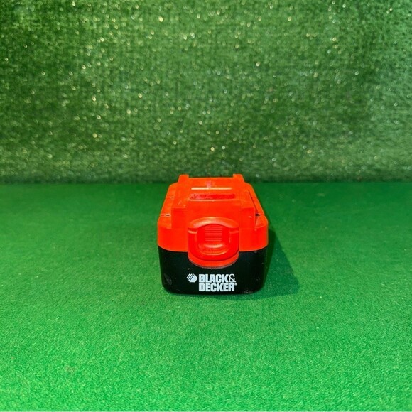 Black & Decker Single Source 18 Volt Rechargeable Replacement Battery - Picture 2 of 7